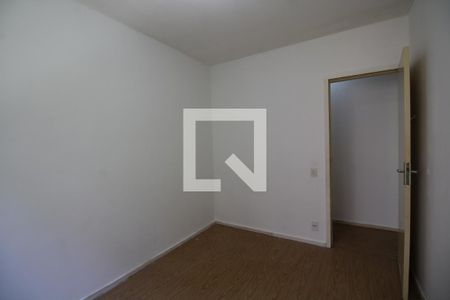 Quarto 1 de apartamento para alugar com 2 quartos, 52m² em Taquara, Rio de Janeiro