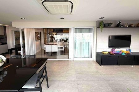 Apartamento à venda com 3 quartos, 220m² em Santa Teresinha, São Paulo