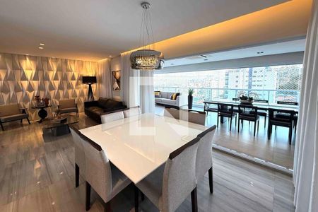 Apartamento à venda com 3 quartos, 220m² em Santa Teresinha, São Paulo