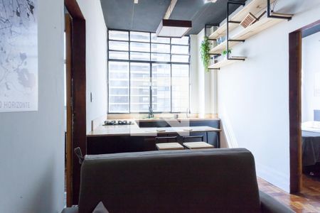 Sala de apartamento à venda com 2 quartos, 50m² em Centro, Belo Horizonte