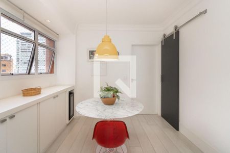 Apartamento à venda com 4 quartos, 209m² em Vila Nova Conceição, São Paulo