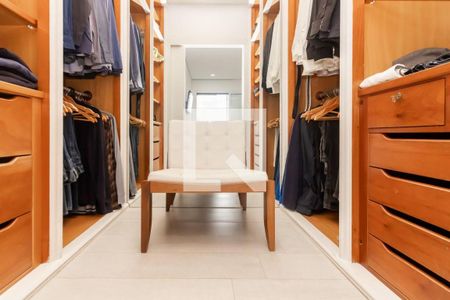 Apartamento à venda com 4 quartos, 209m² em Vila Nova Conceição, São Paulo