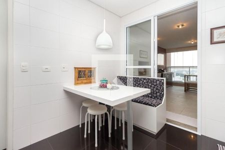 Apartamento à venda com 4 quartos, 184m² em Vila Suzana, São Paulo
