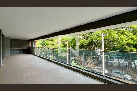 Varanda de apartamento à venda com 4 quartos, 277m² em Sumaré, São Paulo