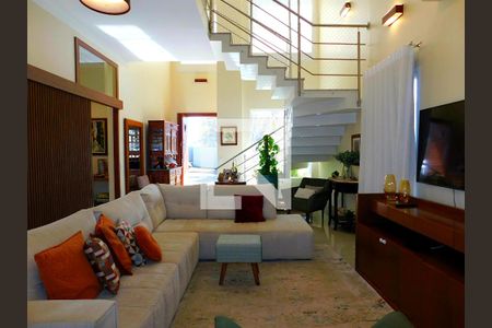 Sala de casa de condomínio para alugar com 4 quartos, 255m² em Residencial Paineiras, Paulínia