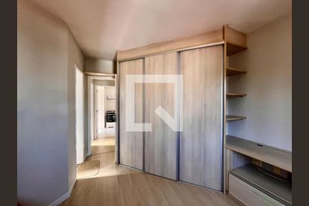 Quarto de apartamento à venda com 1 quarto, 55m² em Cambuí, Campinas