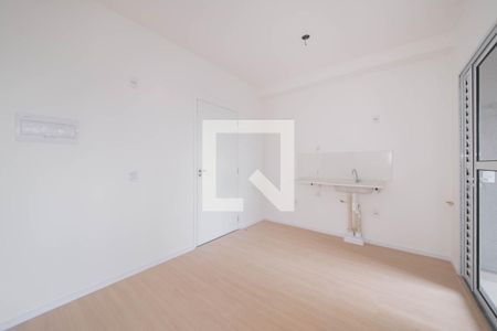 Sala/Cozinha de apartamento à venda com 2 quartos, 27m² em Vila Santo Estefano, São Paulo