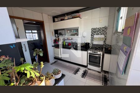 Cozinha de apartamento para alugar com 3 quartos, 90m² em Cidade Nova, Belo Horizonte