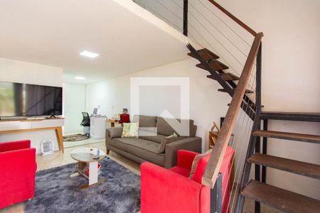 Sala de casa de condomínio à venda com 3 quartos, 80m² em Rio Branco, Canoas