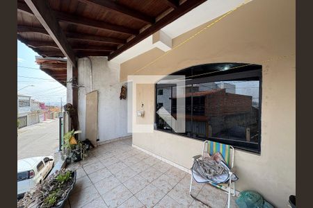 Sacada de casa à venda com 3 quartos, 170m² em Jardim Marek, Santo André