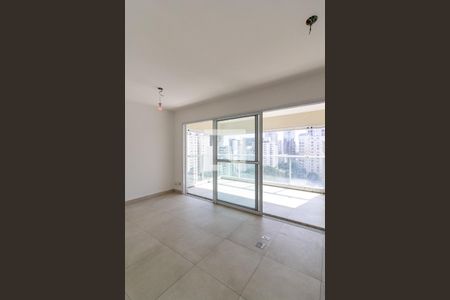 Sala/Cozinha de apartamento para alugar com 1 quarto, 43m² em Santo Amaro, São Paulo