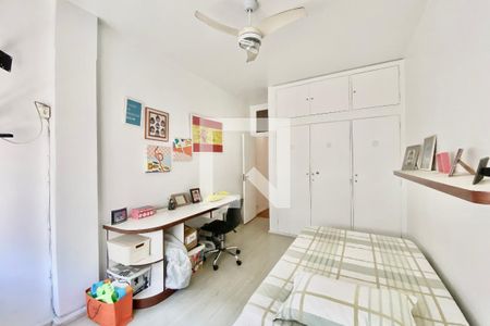 Quarto 1 de apartamento à venda com 3 quartos, 205m² em Copacabana, Rio de Janeiro