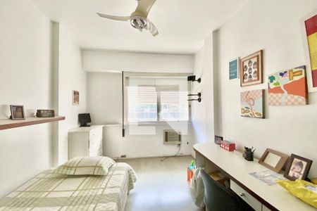 Quarto 1 de apartamento à venda com 3 quartos, 205m² em Copacabana, Rio de Janeiro