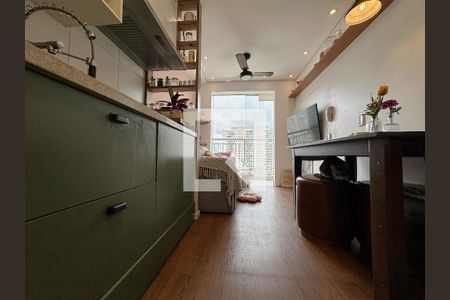 Sala/Cozinha de apartamento à venda com 1 quarto, 31m² em Barra Funda, São Paulo