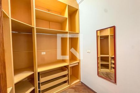 Closet da Suíte de casa à venda com 3 quartos, 212m² em Parque dos Passaros, São Bernardo do Campo