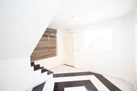 Quarto 1 de casa para alugar com 2 quartos, 50m² em Jardim do Papai, Guarulhos