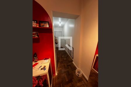 Corredor de apartamento à venda com 2 quartos, 96m² em Centro Histórico, Porto Alegre