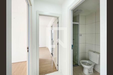 Corredor de apartamento para alugar com 2 quartos, 45m² em Santo Cristo, Rio de Janeiro