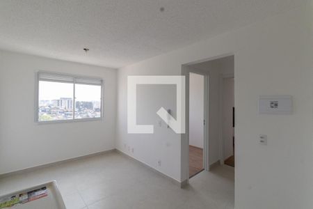 Sala/Cozinha de apartamento à venda com 2 quartos, 35m² em Vila Carmosina, São Paulo