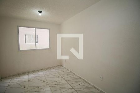 Sala de apartamento para alugar com 2 quartos, 42m² em Brás de Pina, Rio de Janeiro