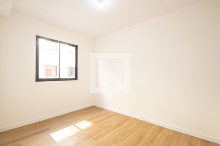 Quarto 1 de apartamento para alugar com 2 quartos, 35m² em Metalúrgicos, Osasco