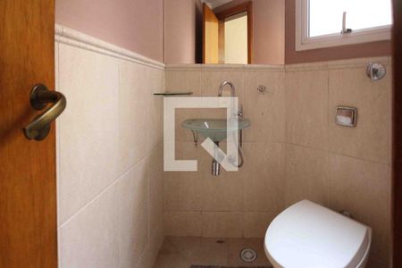 Lavabo de casa para alugar com 3 quartos, 200m² em Jardim Avelino, São Paulo