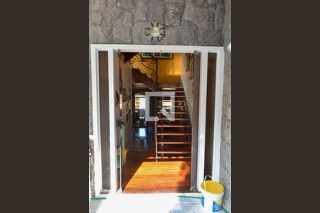 Entarda de casa de condomínio para alugar com 6 quartos, 478m² em Anil, Rio de Janeiro