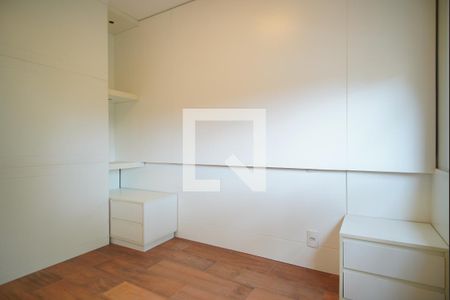 Suíte de apartamento à venda com 2 quartos, 80m² em Petrópolis, Porto Alegre