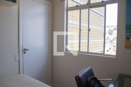 Quarto 1 de apartamento para alugar com 3 quartos, 92m² em Santa Efigênia, Belo Horizonte