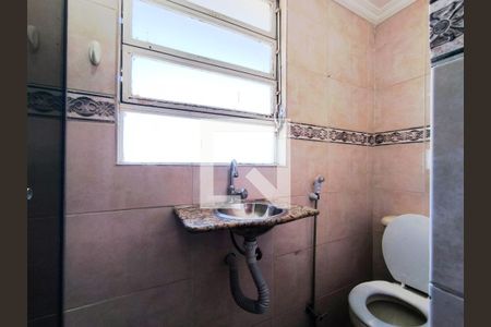 Banheiro Social de apartamento à venda com 2 quartos, 70m² em Sagrada Família, Belo Horizonte