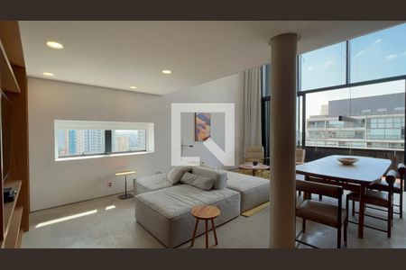 Sala de TV de apartamento à venda com 1 quarto, 107m² em Sumarezinho, São Paulo