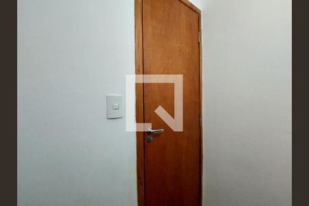 Lavabo de casa para alugar com 3 quartos, 126m² em Vila Marari, São Paulo