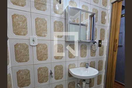 Banheiro de kitnet/studio à venda com 1 quarto, 27m² em Vila Buarque, São Paulo