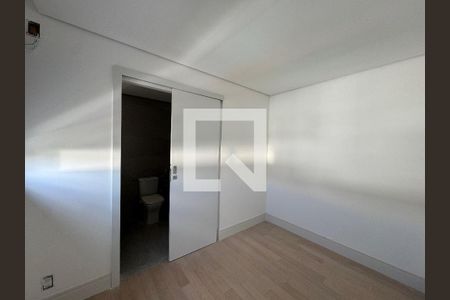 quarto 1 de apartamento à venda com 4 quartos, 182m² em Centro, Belo Horizonte