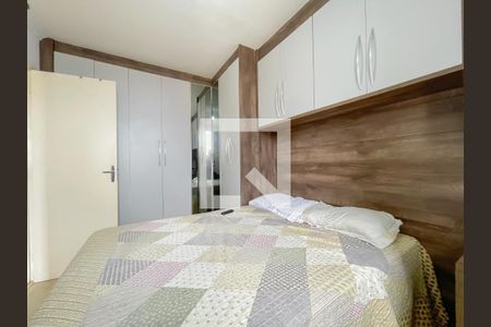 Quarto 1 de apartamento para alugar com 2 quartos, 55m² em Jardim Roberto, Osasco