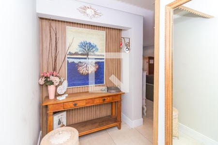 Entrada de apartamento à venda com 3 quartos, 100m² em Parque Industrial Tomas Edson, São Paulo