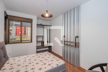 Quarto 1 de apartamento para alugar com 2 quartos, 65m² em Petrópolis, Porto Alegre
