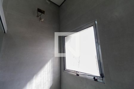 Banheiro de kitnet/studio para alugar com 1 quarto, 39m² em Jardim Belem, São Paulo