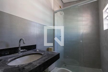 Banheiro de kitnet/studio para alugar com 1 quarto, 39m² em Jardim Belem, São Paulo