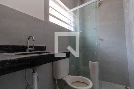 Banheiro de kitnet/studio para alugar com 1 quarto, 39m² em Jardim Belem, São Paulo