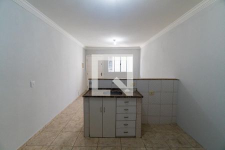 Sala/Cozinha de casa para alugar com 2 quartos, 55m² em Jardim Oriental, São Paulo