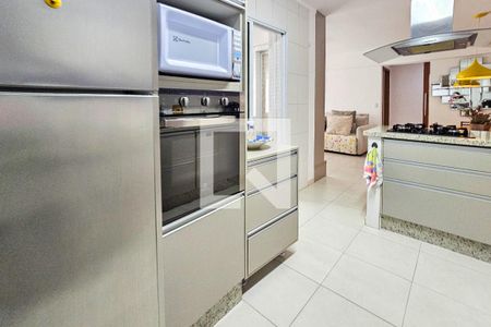 cozinha de apartamento para alugar com 3 quartos, 145m² em Jardim das Conchas, Guarujá