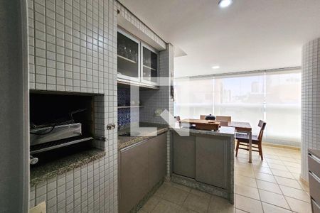 cozinha de apartamento para alugar com 3 quartos, 145m² em Jardim das Conchas, Guarujá