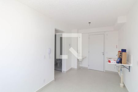 Sala/Cozinha de apartamento para alugar com 2 quartos, 430540m² em Vila Carmosina, São Paulo