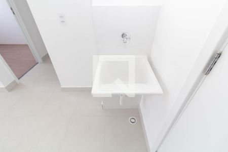 Sala/Cozinha de apartamento para alugar com 2 quartos, 430540m² em Vila Carmosina, São Paulo
