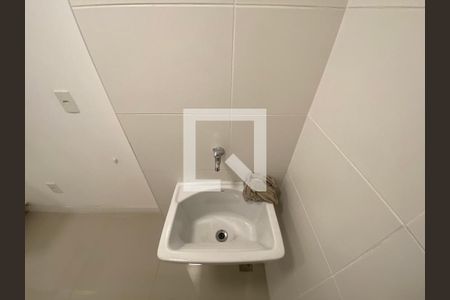 Área de Serviço de apartamento para alugar com 2 quartos, 78m² em Barra Olímpica, Rio de Janeiro