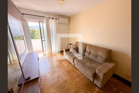 Sala de apartamento para alugar com 2 quartos, 67m² em Pantanal, Florianópolis