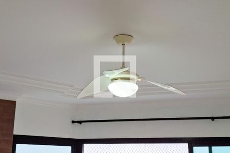 Sala de TV de apartamento para alugar com 3 quartos, 122m² em Jardim Imperador, Praia Grande