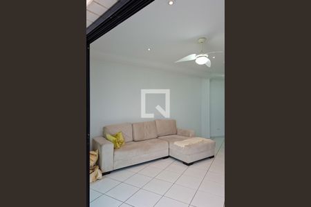Sala de TV de apartamento para alugar com 3 quartos, 122m² em Jardim Imperador, Praia Grande