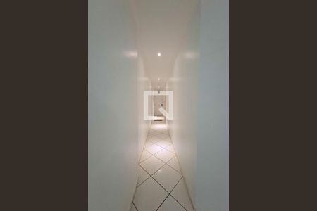 Hall de entrada de apartamento para alugar com 3 quartos, 122m² em Jardim Imperador, Praia Grande